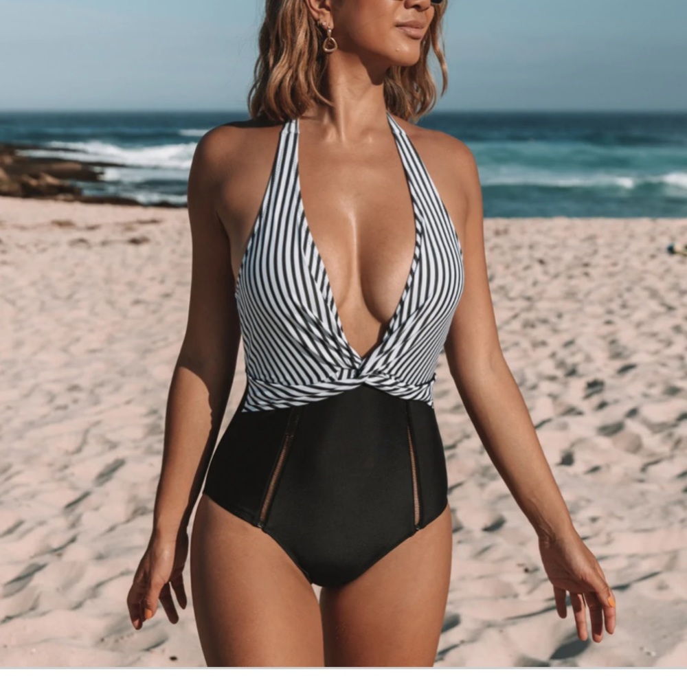 NWT stripe print twist front one piece swimsuit